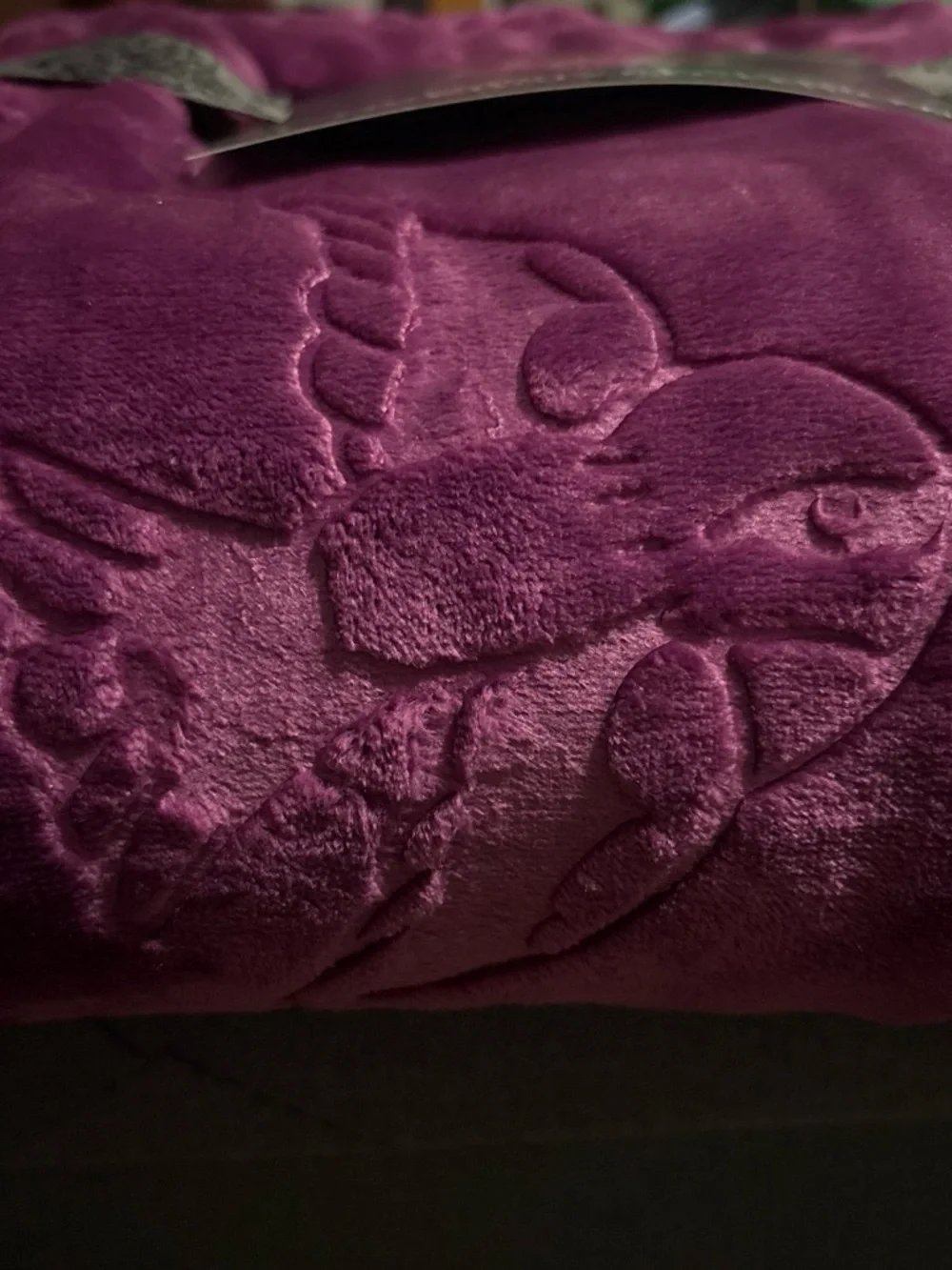 Ed Hardy velvet Plush oversized throw Deep Purple - Embossed Comfort